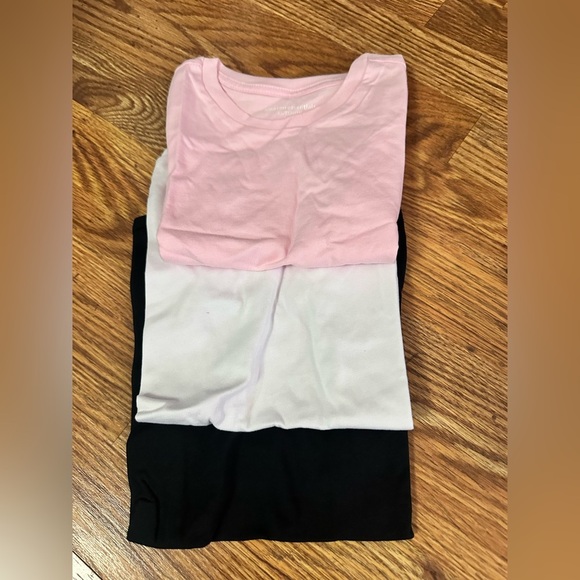 NWT Amazon Essentials Girls Short Sleeve T-Shirt 3 Pack Size XS - Picture 4 of 6